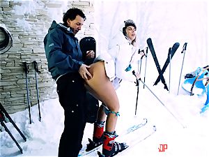 Nikky wish outdoor snow vagina plowing